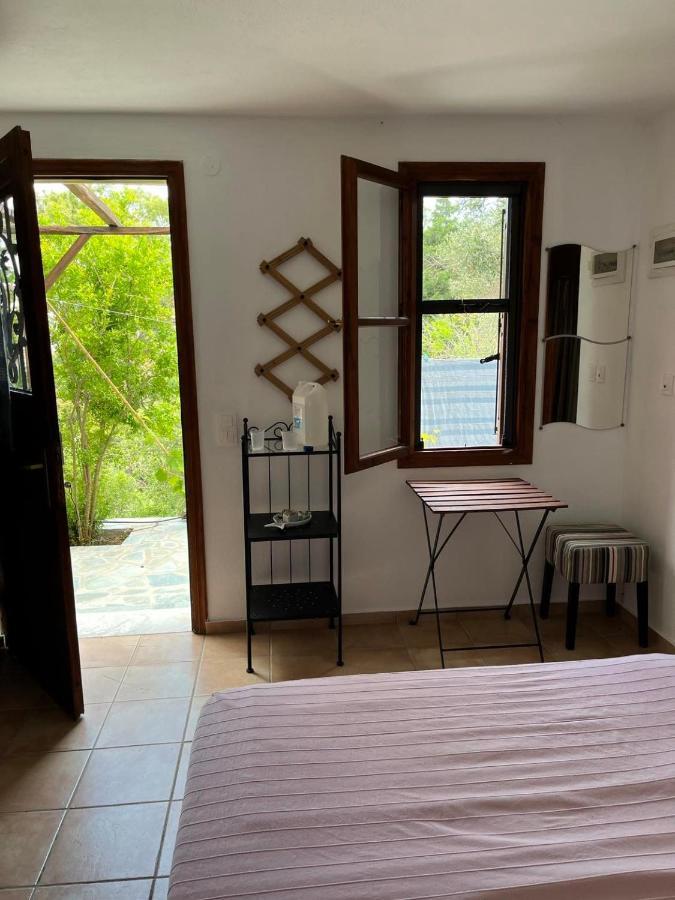 Best Location Apt In Old Town Alonnisos Town Bagian luar foto